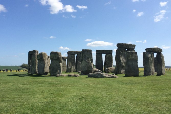 London to Southampton Cruise Port Including Stonehenge - Inclusions at a Glance