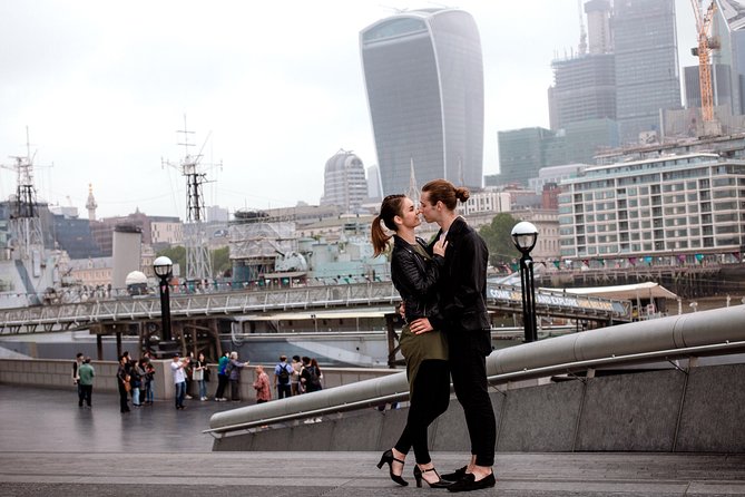 London Tower Bridge Private Professional Photo Shoot 60MIN - Included Professional Photographs