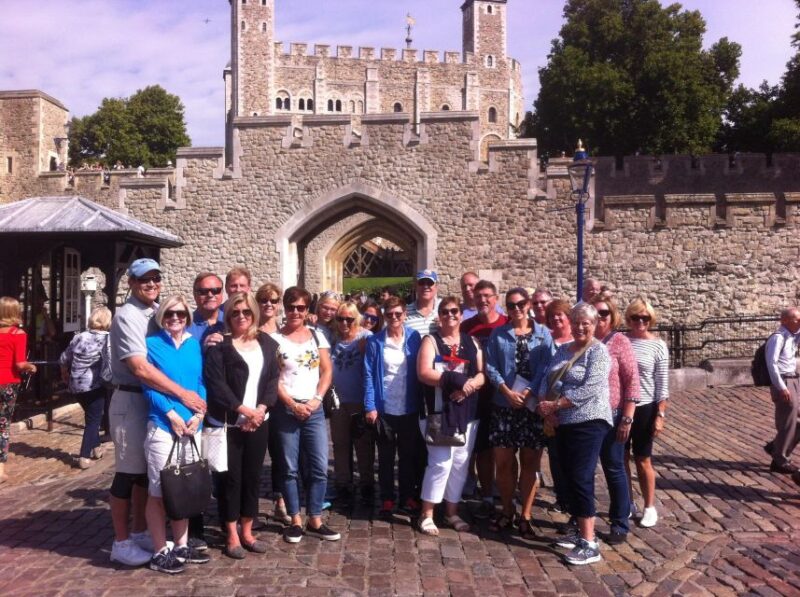 London: Tower of London and Crown Jewels Easy Access Tour - Highlights of the Tour