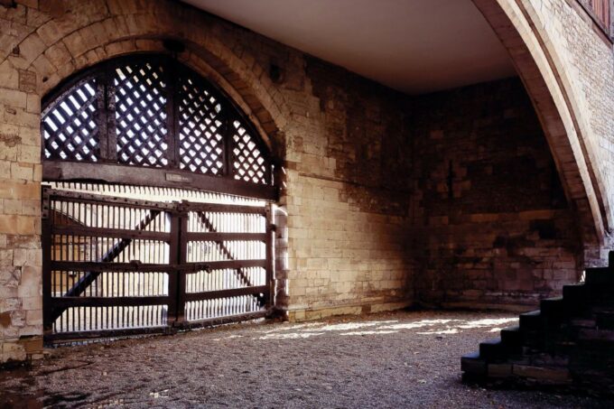 London: Tower of London and Crown Jewels Exhibition Ticket - Booking and Cancellation Policy