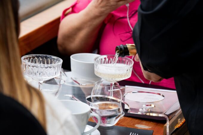 London: Traditional Afternoon Tea Tour in a Luxury Coach - Recap