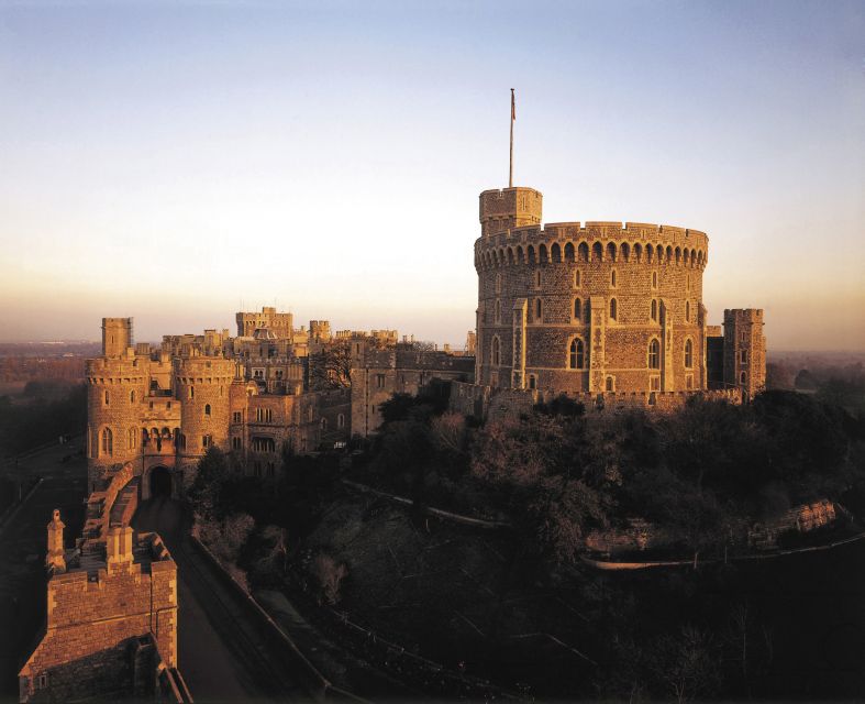 London: Transfer to Southampton With Windsor Castle Visit - Southampton Transfer