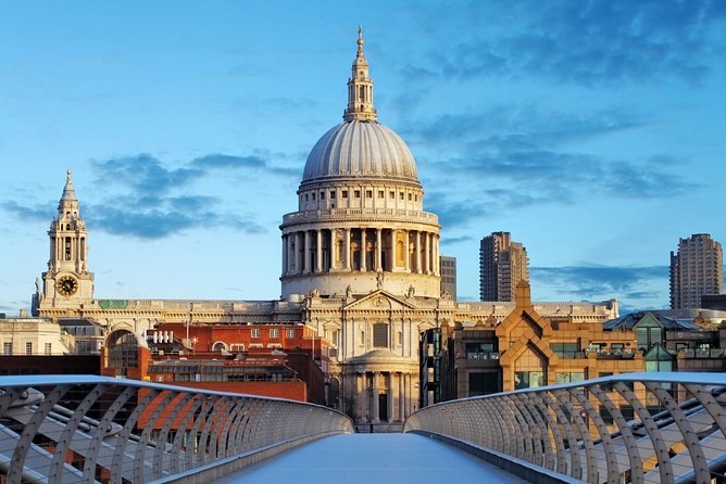 London Vintage Bus Tour Including River Thames Cruise With Optional Lunch - Local Guide Insights