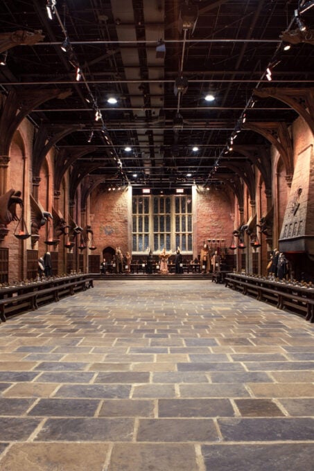 London: Warner Bros. Studio Tour and Thames River Cruise - Tour Duration and Group Size