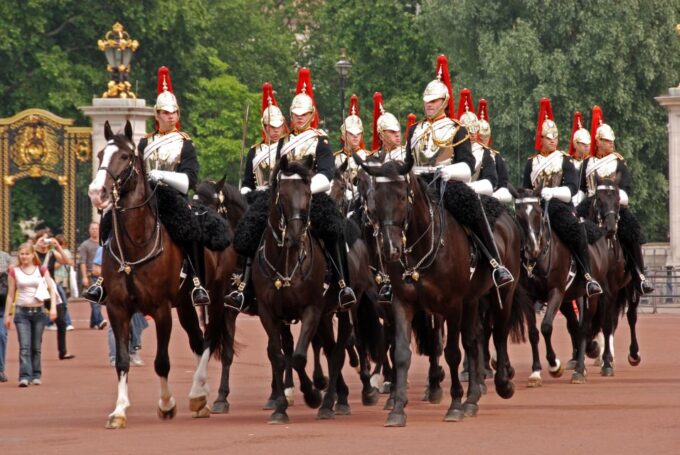 London: Westminster Abbey, Changing of the Guard & Food Tour - Ceremony Cancellation and Weather Conditions