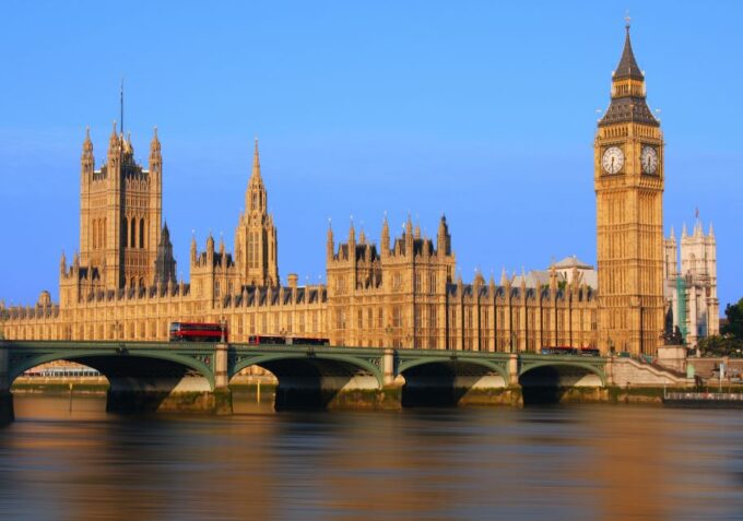 London & Windsor: Royal Sites Full Day Guided Tour - Inclusions and Amenities