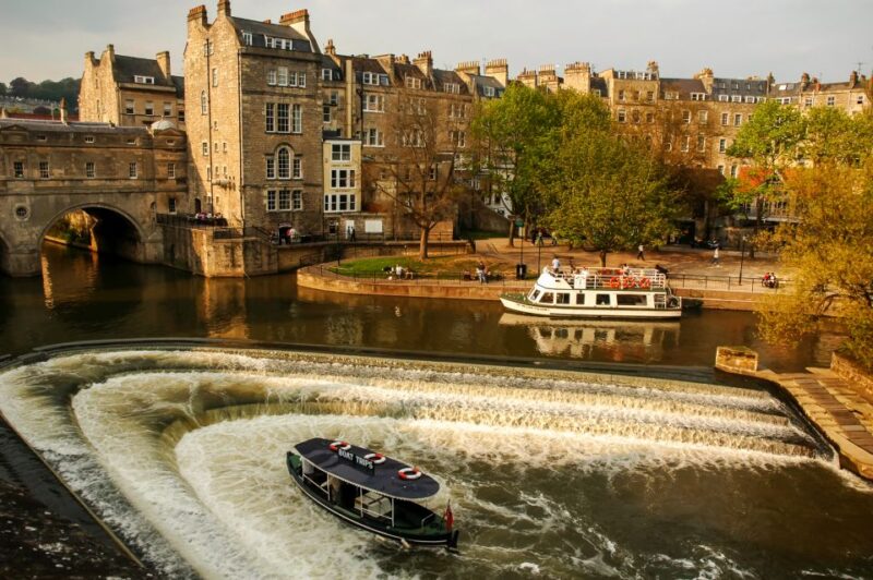 London: Windsor, Stonehenge, Bath, and Roman Baths Day Trip - Discover the City of Bath
