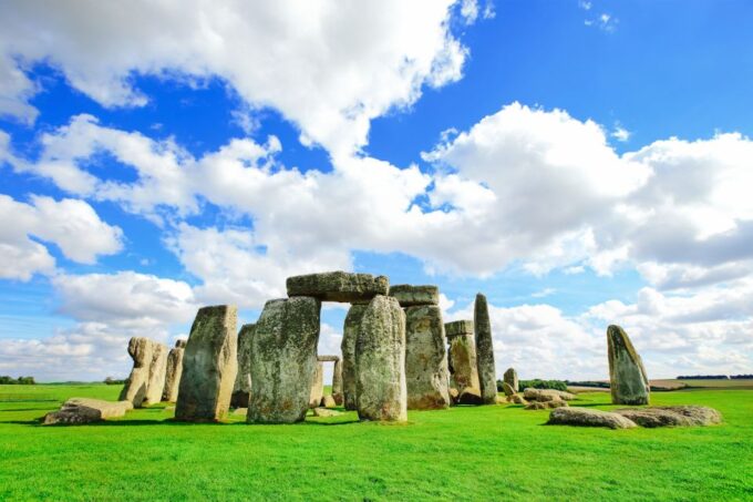 London: Windsor, Stonehenge, Bath, and Roman Baths Day Trip - Highlights of the Day Trip