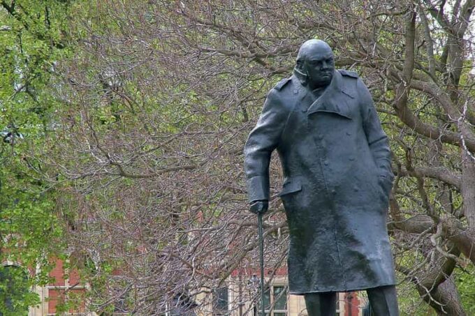 London: Winston Churchill Walking Tour With War Rooms Ticket - Exploring Piccadilly, St. James, and Westminster