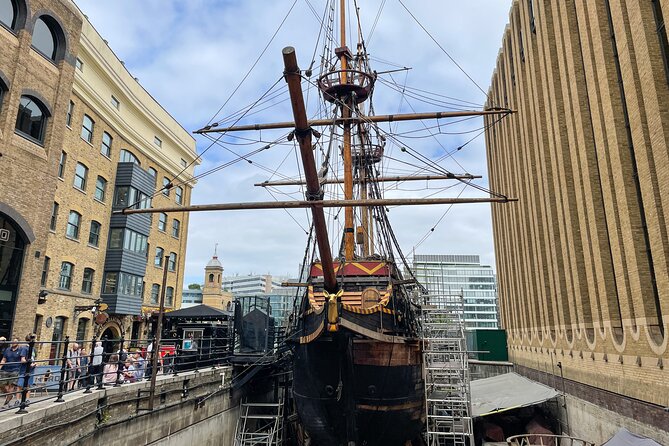 London Witches and History Walking Tour - Tour Details