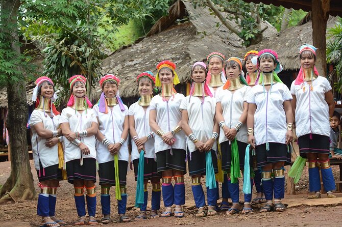 Long Neck Village, White & Blue Temple, Black House Day Tour From Chiang Mai - Itinerary and Highlights