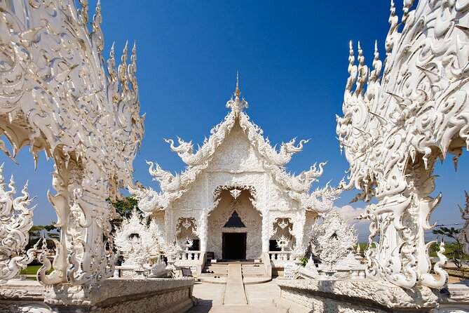 Long Neck Village, White & Blue Temple, Black House Day Tour From Chiang Mai - Meeting and Pickup Information