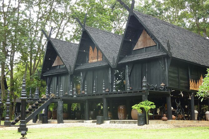 Long Neck Village, White & Blue Temple, Black House Day Tour From Chiang Mai - Explore Hill Tribe Villages