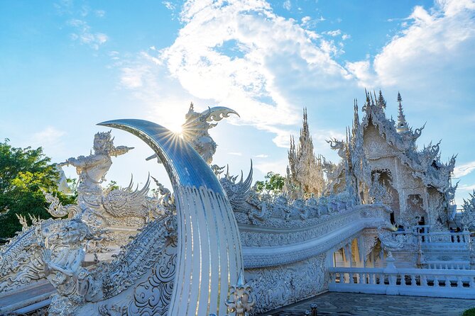 Long Neck Village, White & Blue Temple, Black House Day Tour From Chiang Mai - Health Restrictions and Dress Code