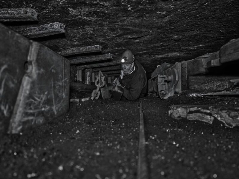 Longyearbyen: Historic Coal Mine Tour at Gruve 3 - Tour Highlights