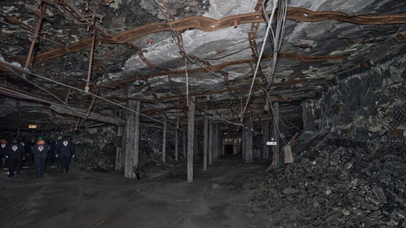 Longyearbyen: Historic Coal Mine Tour at Gruve 3 - Inclusions and Restrictions