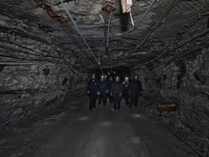 Longyearbyen: Historic Coal Mine Tour at Gruve 3 - Miners Life in Longyearbyen