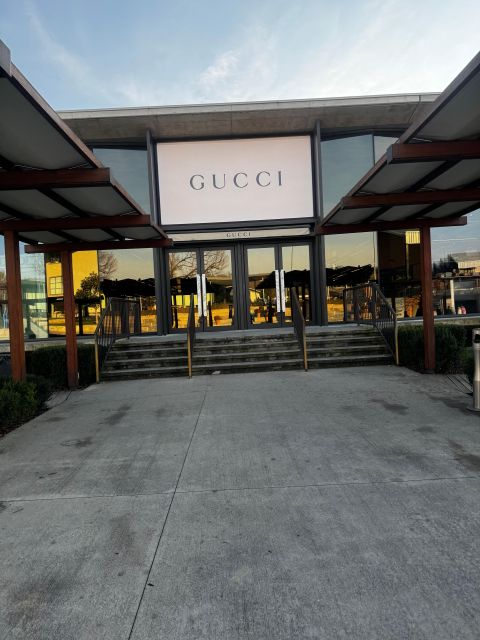 Lookbest Luxury Shopping at The Mall Outlet - Free Cancellation and Refund