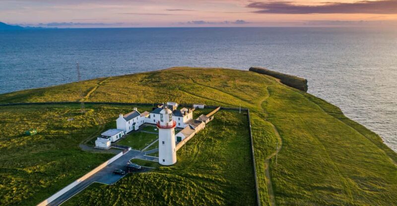 Loop Head : Guided Tour of Lighthouse Tower and Balcony - Lighthouse Features