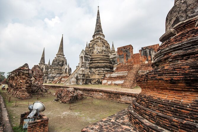 Lopburi Monkey Temple & Ayutthaya Old City Tour From Bangkok - Historical Highlights