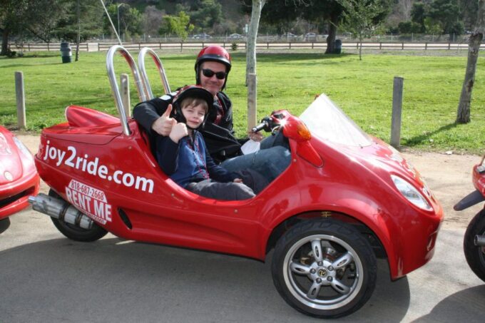 Los Angeles: Mini Car Self-Driving City Tour With a Guide - Hearing Hollywood Stories