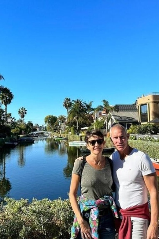Los Angeles : Must-See Attractions Car Tour With a Guide - Included Services