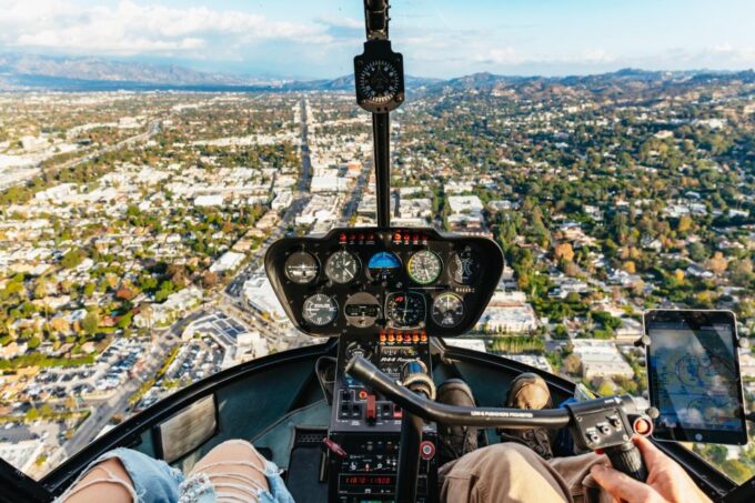 Los Angeles: Private 1-Hour Sightseeing Helicopter Tour - Tour Inclusions and Restrictions