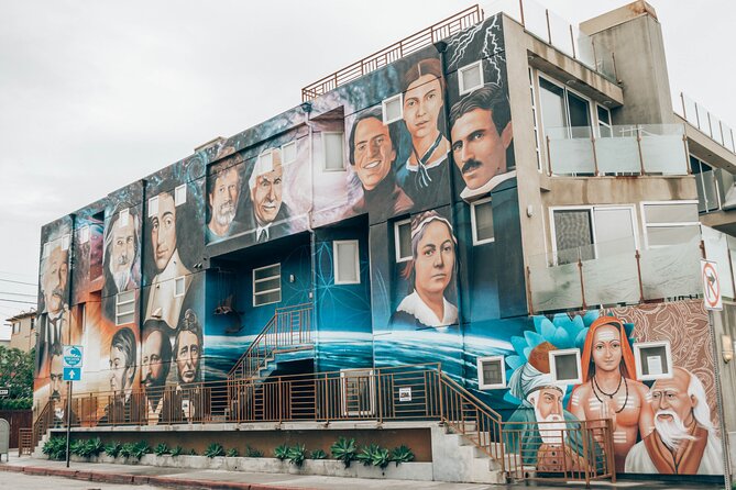 Los Angeles Street Art Photoshoot: Funky Venice With a Personal Photographer - Personalized Photographer and Editing Services