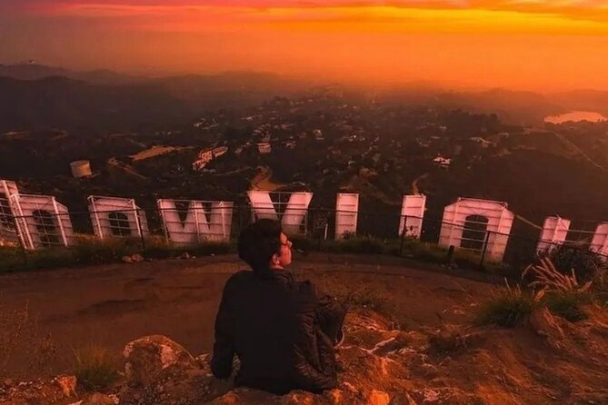 Los Angeles: The Original Hollywood Sign Hike Walking Tour - Tour Requirements