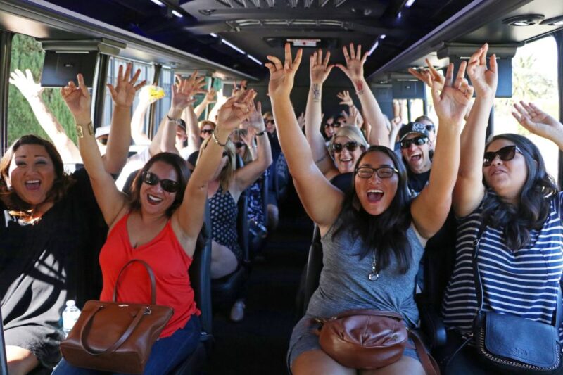 Los Angeles: TMZ Celebrity Sighting Tour With Live Guide - Languages Offered