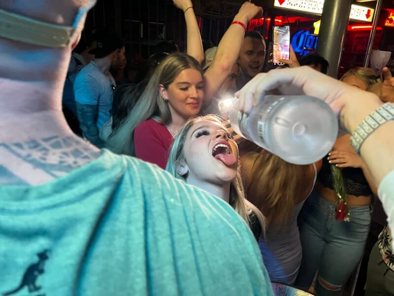 Los Cabos: Bar Crawl - Key Points