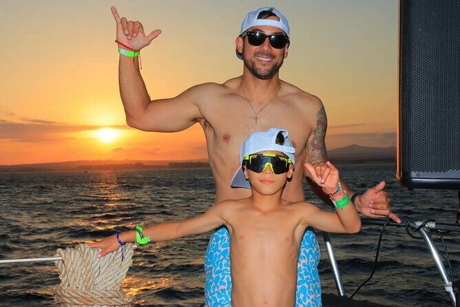 Los Cabos Catamaran Cruise with Open Bar & Light Snack - Authentic Feedback from Travelers