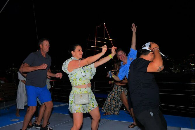 Los Cabos Catamaran Cruise with Open Bar & Light Snack - FAQ: Your Questions Answered