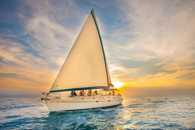 Los Cabos Luxury Sunset Sail With Light Apetizers and Open Bar - Open Bar and Appetizers