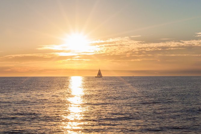 Los Cabos Luxury Sunset Sail With Light Apetizers and Open Bar - Convenient Hotel Pickup