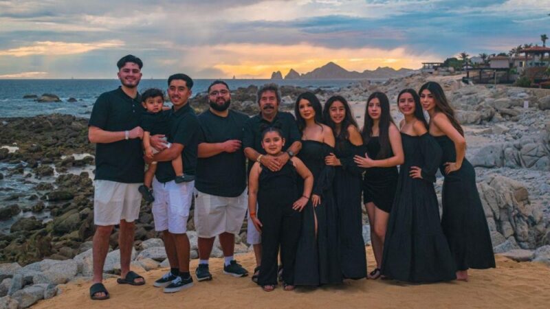 Los Cabos: Private Photographer 1 Hour Photo Session - Professional Guidance Throughout