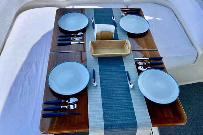Los Cabos Private Yacht Tour, Water Activities, Lunch and Drinks - Accessibility and Safety