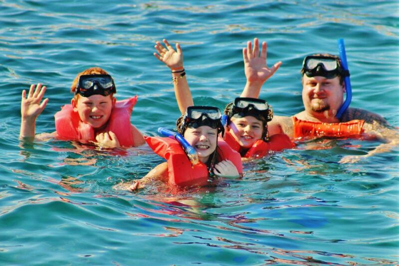Los Cabos: Snorkel Fun Cruise With Lunch - Inclusions and Amenities