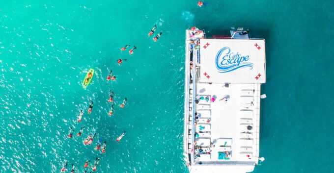 Los Cabos: Snorkel Fun Cruise With Lunch - Onboard Entertainment and Dining