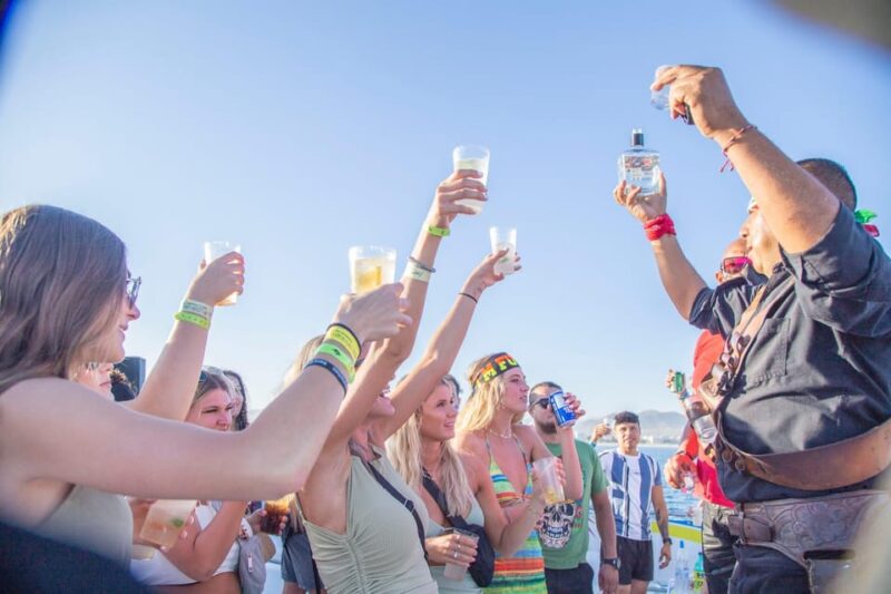 Los Cabos: Sunset: Party Cruise! Open Bar With Fajitas Food - Beverage Selection