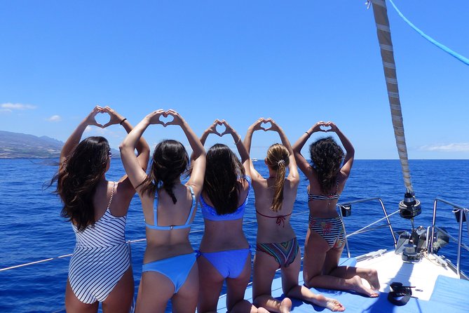 Los Gigantes Whale Watching Charter by Sail Boat - Included Amenities