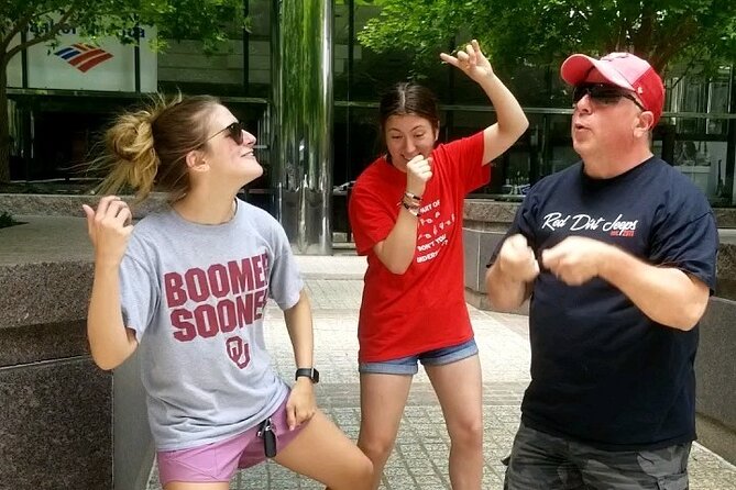 Louisville City Scavenger Hunt Excursion by Wacky Walks - Exploring Downtown Louisville With Wacky Walks