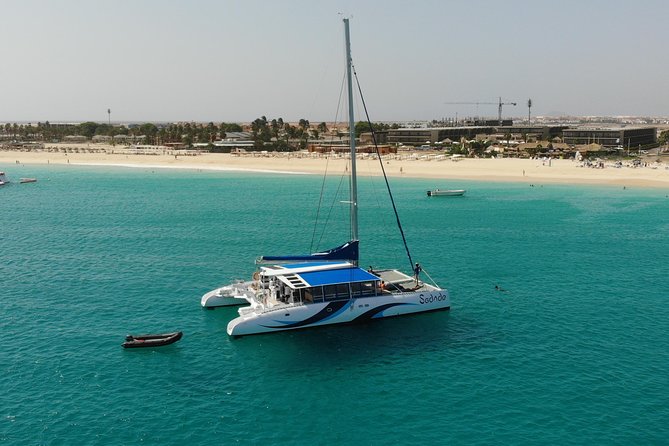 Lounge Catamaran SODADE Half-Day - Catamaran Specifications