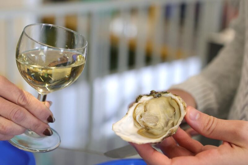 Loupian: Tour Guide of Our Oyster Farm and Tasting - Components Included in the Tour