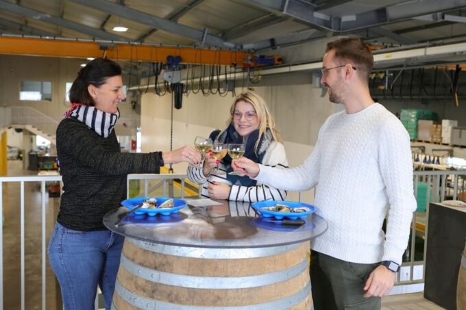 Loupian: Tour Guide of Our Oyster Farm and Tasting - Booking Options and Pricing