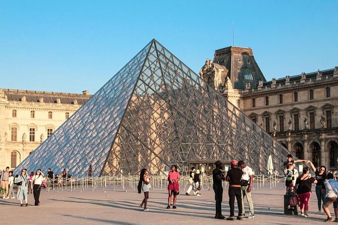 Louvre Museum Entrance Ticket - Accessibility and Meeting Point