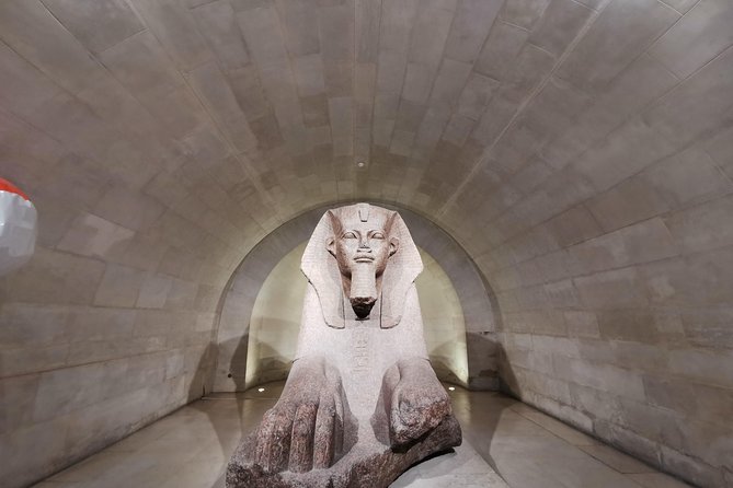 Louvre Museum Guided Tour With Skip-The-Line Tickets - Accessibility and Group Size