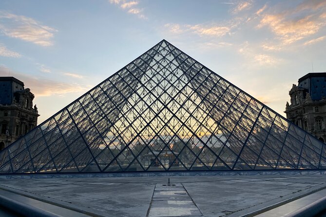 Louvre Museum Paris With Audio Guide in Different Languages - Exploring the Galleries