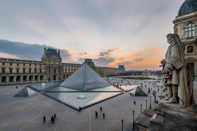Louvre Museum Ticket With Priority Entrance & Audio Guide - Accessibility Information