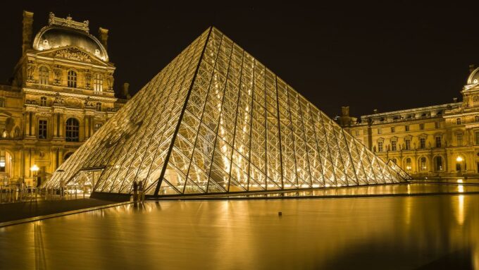 Louvre Private Guided Tour From Paris / Skip-The-Line - Pickup and Drop-off